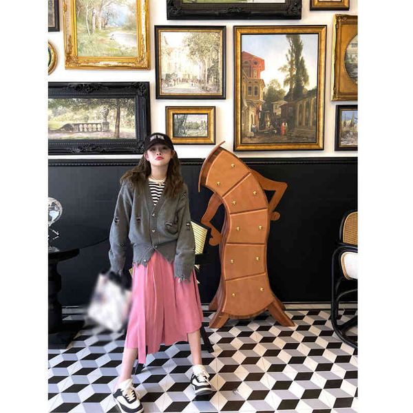 skirts 2022 spring design irregular chao vertical floating skirt small woman medium long high waist fj3g, Black
skirts 2022 spring design irregular chao vertical floating skirt small woman medium long high waist fj3g, Black