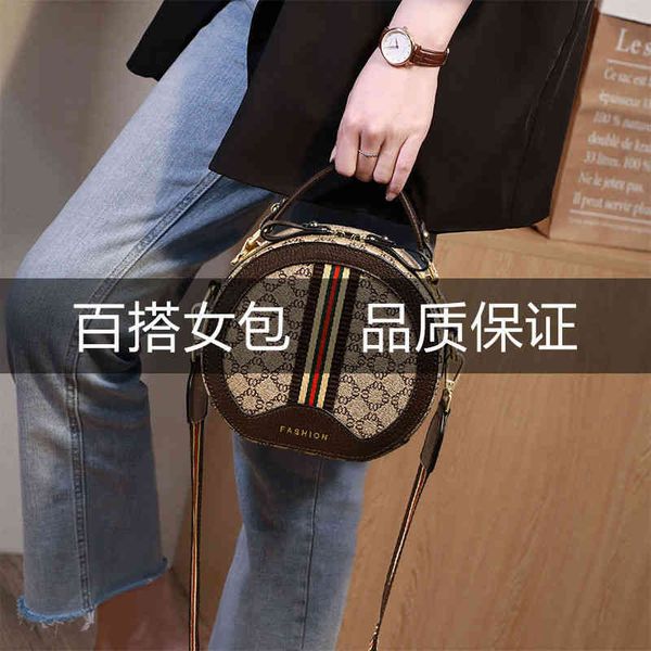 handbags bag female 2022 new handbag flower broadband sling one shoulder messenger versatile small round bag
handbags bag female 2022 new handbag flower broadband sling one shoulder messenger versatile small round bag