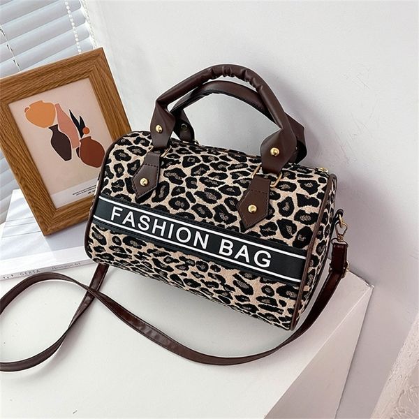 small female new trend cylinder thousand portable messenger fashion single 82qn purses outlet online
small female new trend cylinder thousand portable messenger fashion single 82qn purses outlet online