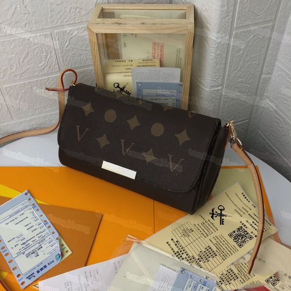 men and women wallet card leather short classic style designer luxury famous brand hand-held money with box size 28-17-4cm m40718, Red;black
men and women wallet card leather short classic style designer luxury famous brand hand-held money with box size 28-17-4cm m40718, Red;black