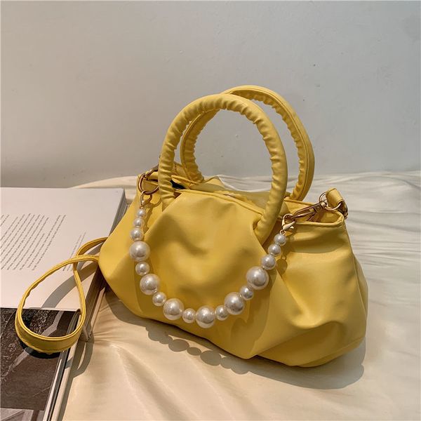french niche design shoulder bag handbag 2022 new trendy fashion pearl messenger pleated bag, Black;red
french niche design shoulder bag handbag 2022 new trendy fashion pearl messenger pleated bag, Black;red