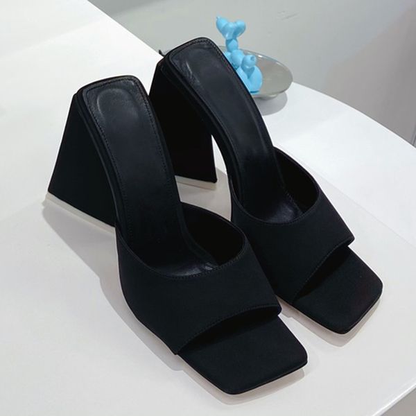 2022 summer slippers european and american fashion ultra high heel square toe chunky heel sandals fish mouth shoes slideshow designer shaped, Black
2022 summer slippers european and american fashion ultra high heel square toe chunky heel sandals fish mouth shoes slideshow designer shaped, Black