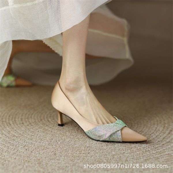slippers selfie version sy3-23s flash drill pointed high heels fairy style thin heel shoes 5.5cm d7vn, Black
slippers selfie version sy3-23s flash drill pointed high heels fairy style thin heel shoes 5.5cm d7vn, Black