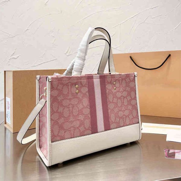 new women's canvas leather msenger handbag tote splicing single shoulder large quantity is preferential2022 luxury brand fashion design
new women's canvas leather msenger handbag tote splicing single shoulder large quantity is preferential2022 luxury brand fashion design