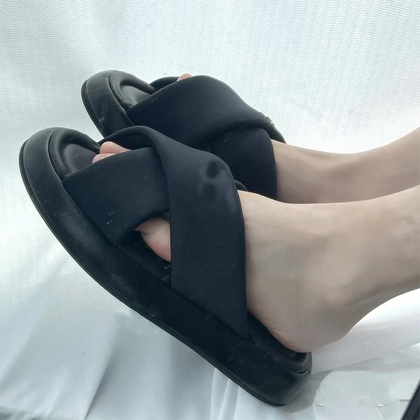 fashion women slide sandal designer flat flip flop leather summer shoes party slipper 35-40 with box no358, Black
fashion women slide sandal designer flat flip flop leather summer shoes party slipper 35-40 with box no358, Black