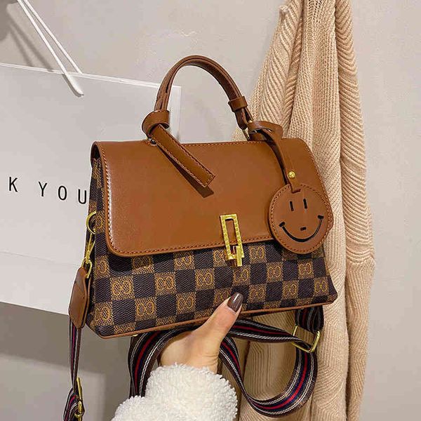 2022 factory wholesale women's net red lattice bag autumn and winter single shoulder messenger bag texture foreign style portable small
2022 factory wholesale women's net red lattice bag autumn and winter single shoulder messenger bag texture foreign style portable small