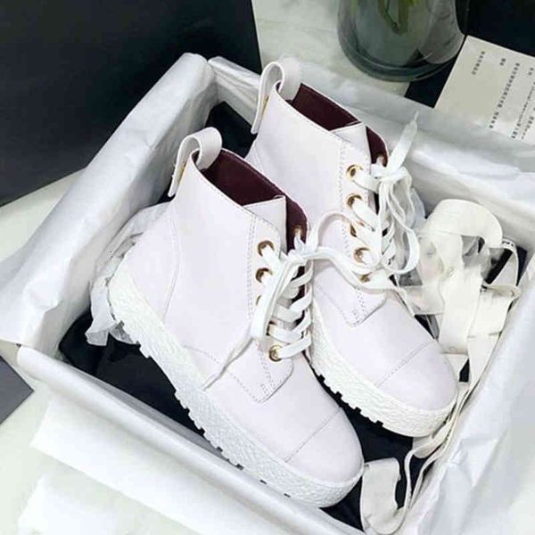 c home boots aw women's simple martin boots shorts matching with thick soles fashion, Black
c home boots aw women's simple martin boots shorts matching with thick soles fashion, Black