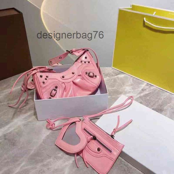 designer bag women bbbalencaig'ss handbags le rivet cagole womens leather half crescent small 3-piece suit shoulder bags design pleated
designer bag women bbbalencaig'ss handbags le rivet cagole womens leather half crescent small 3-piece suit shoulder bags design pleated