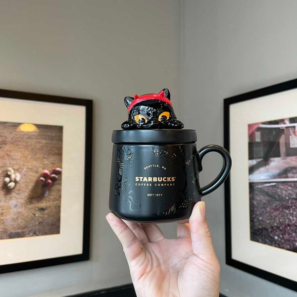 2021 starbucks cup halloween cat coffee cup cover mug ceramic water cup with cover 385ml
2021 starbucks cup halloween cat coffee cup cover mug ceramic water cup with cover 385ml