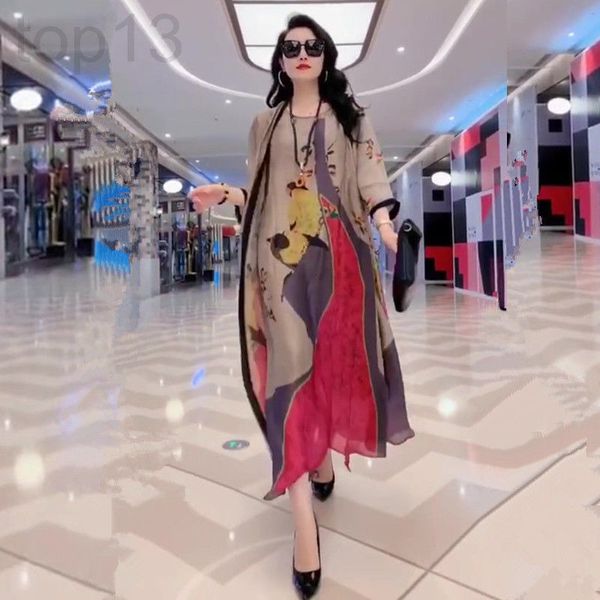 women's tracksuits designer temperament printed silk mulberry dress two-piece set female 2021 summer new mother large suit skirt 7zrj, Gray
women's tracksuits designer temperament printed silk mulberry dress two-piece set female 2021 summer new mother large suit skirt 7zrj, Gray
