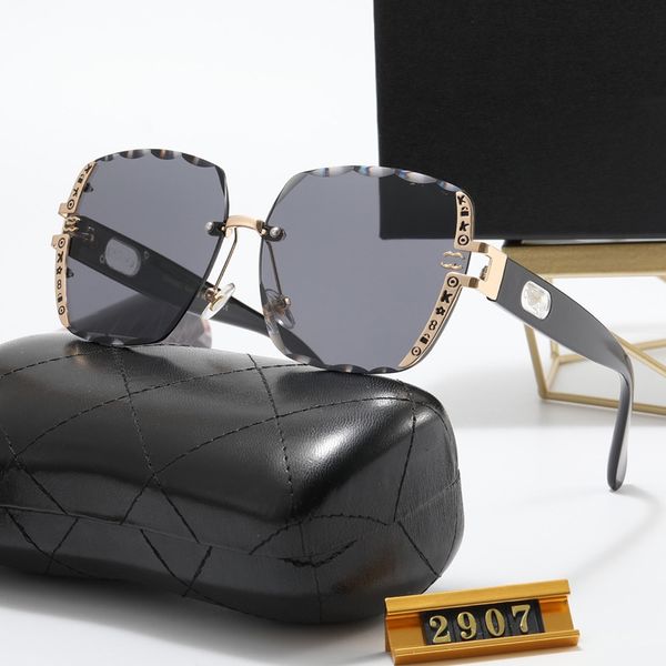 beautiful fashion sunglasses designer gradient lenses for ladies outdoor sunshades with boxes, White;black
beautiful fashion sunglasses designer gradient lenses for ladies outdoor sunshades with boxes, White;black