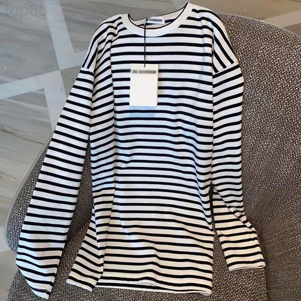 designer 2022 european summer new short sleeve t-shirt women's fashion trend round neck loose navy stripe 2002 luxury, White
designer 2022 european summer new short sleeve t-shirt women's fashion trend round neck loose navy stripe 2002 luxury, White
