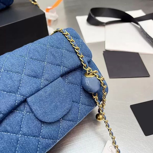 denim crush blue ball mini flap square blue bags 17cm/20cm quilted ghw crossbody adjustable shoulder strap vanity cosmetic case ladies luxur
denim crush blue ball mini flap square blue bags 17cm/20cm quilted ghw crossbody adjustable shoulder strap vanity cosmetic case ladies luxur