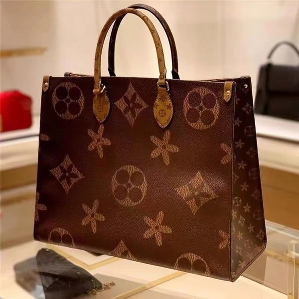 high-quality tote dinner bag women leather luxurys designer handbag female fashion messenger onthego tote purse m45321 louise purse vutton c
high-quality tote dinner bag women leather luxurys designer handbag female fashion messenger onthego tote purse m45321 louise purse vutton c