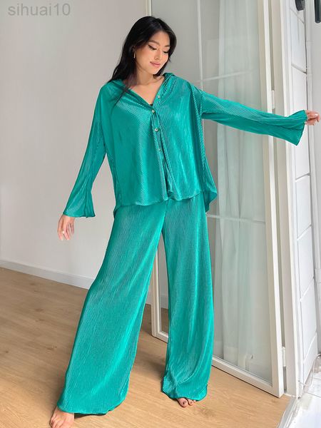 hiloc butterfly sleeve nightwear women suit turn down collar oversized clothing sets loose winter set woman 2 pieces homewear l220803, Black;red
hiloc butterfly sleeve nightwear women suit turn down collar oversized clothing sets loose winter set woman 2 pieces homewear l220803, Black;red