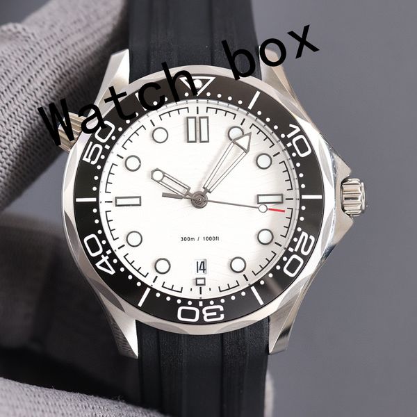 man watches automatic mechanical movement to strengthen glass stainless steel strap sapphire date dial green luminous coating waterproof 42, Slivery;brown
man watches automatic mechanical movement to strengthen glass stainless steel strap sapphire date dial green luminous coating waterproof 42, Slivery;brown
