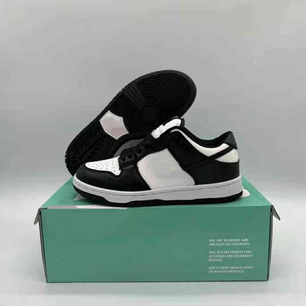 comfortable wear-resisting men women skateboard shoes fashion non-slip genuine leather lace-up white black casual sneakers trainers 36-44
comfortable wear-resisting men women skateboard shoes fashion non-slip genuine leather lace-up white black casual sneakers trainers 36-44