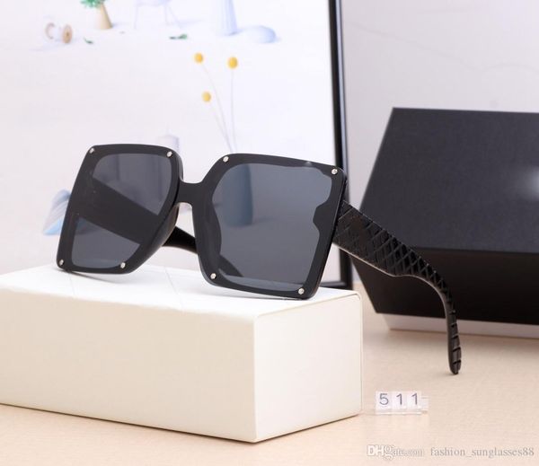 2021 new fashion designer sunglasses brand polarized lens sun glasses eyewear for women eyeglasses metal fram 511, White;black
2021 new fashion designer sunglasses brand polarized lens sun glasses eyewear for women eyeglasses metal fram 511, White;black