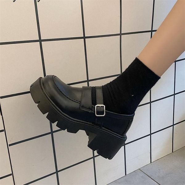 sepatu lolita hak tinggi platform kulit paten pump wanita ujung bulat mary jane chunky loafer 220614, Black
sepatu lolita hak tinggi platform kulit paten pump wanita ujung bulat mary jane chunky loafer 220614, Black