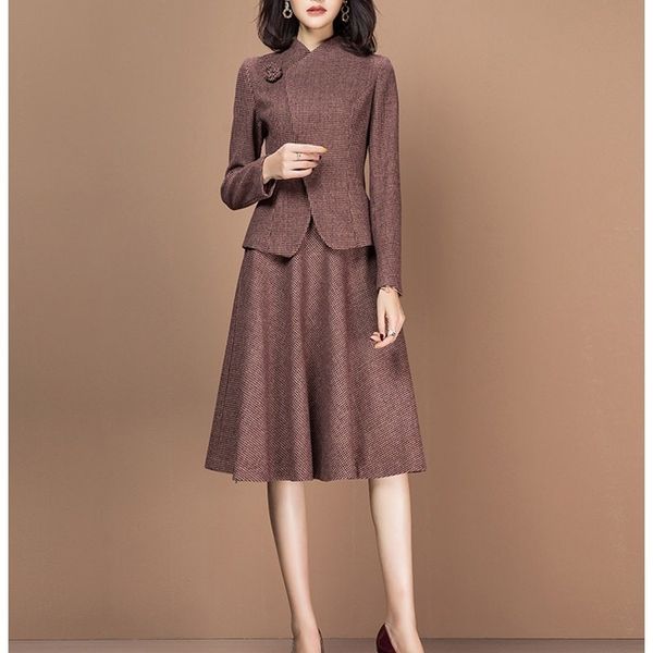 women 2 piece set winter elegant vintage runway suit skirt suit sets female clothes t200702, White
women 2 piece set winter elegant vintage runway suit skirt suit sets female clothes t200702, White