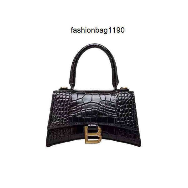 handbags balencaigass fashion bags b paris family bag hourglass women's 2022 messenger underarm leather word buckle crocodiless sing
handbags balencaigass fashion bags b paris family bag hourglass women's 2022 messenger underarm leather word buckle crocodiless sing