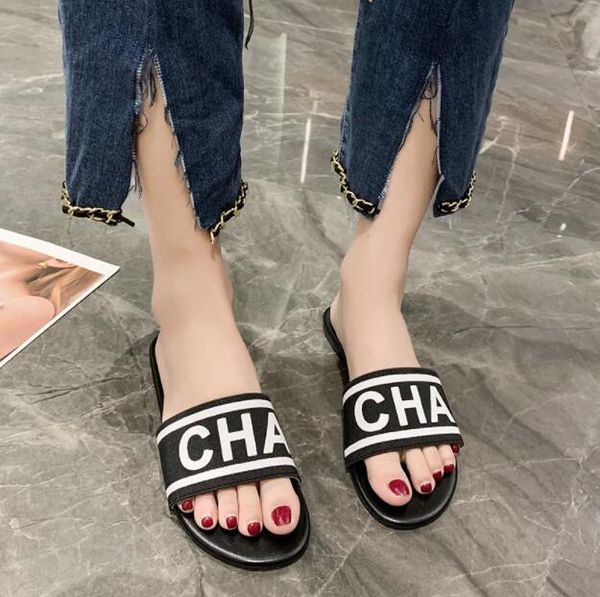 famous brand women's shoes 2023g summer round toe letter slippers fashion versatile indoor beach roman channel sandals, Black
famous brand women's shoes 2023g summer round toe letter slippers fashion versatile indoor beach roman channel sandals, Black