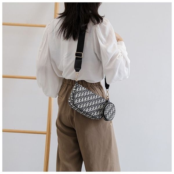 53% off online sale autumn winter single messenger fashion trend small armpit two-piece
53% off online sale autumn winter single messenger fashion trend small armpit two-piece