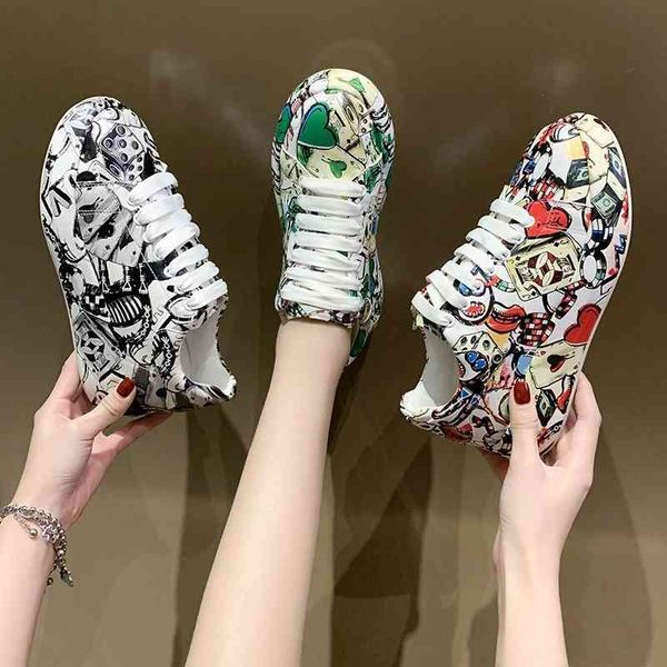 2022 women's shoes graffiti small white thick soled student board casual sports, Black
2022 women's shoes graffiti small white thick soled student board casual sports, Black