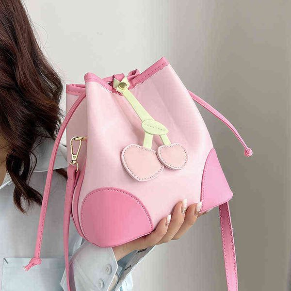shoulder bag drawstring handbags for woman luxury designer handbag women's bags spring summer 2022 trend bucket bags g220509
shoulder bag drawstring handbags for woman luxury designer handbag women's bags spring summer 2022 trend bucket bags g220509