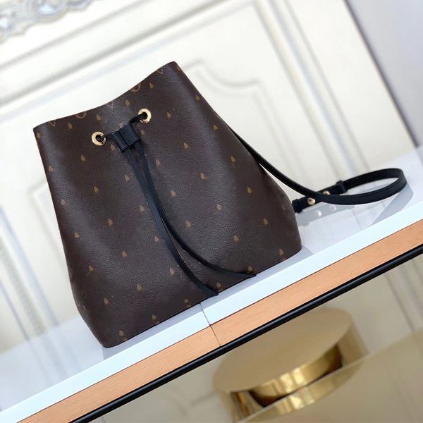 designer luxury women the tote bag fashion versatile handbags shoulder crossbody bags purse tories totes large capacity saddle wallets 7a 7e
designer luxury women the tote bag fashion versatile handbags shoulder crossbody bags purse tories totes large capacity saddle wallets 7a 7e