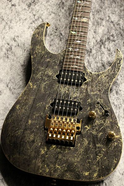 j-custom series rg8020g black quartz f2133999 electric guitar
j-custom series rg8020g black quartz f2133999 electric guitar