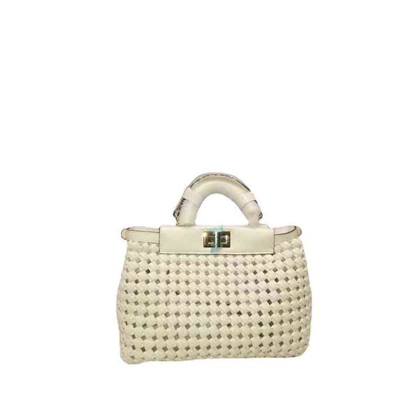 ladies fashion personality trend new brand bag wholesale hollow woven tot buckle versatile handbag single shoulder women's
ladies fashion personality trend new brand bag wholesale hollow woven tot buckle versatile handbag single shoulder women's