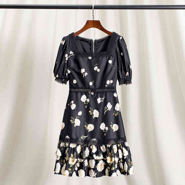 casual dresses square neck exposed lock bone style bubble sleeve waist closing thin dress for women summer floral short sleeve a-line skirt, Black;gray
casual dresses square neck exposed lock bone style bubble sleeve waist closing thin dress for women summer floral short sleeve a-line skirt, Black;gray