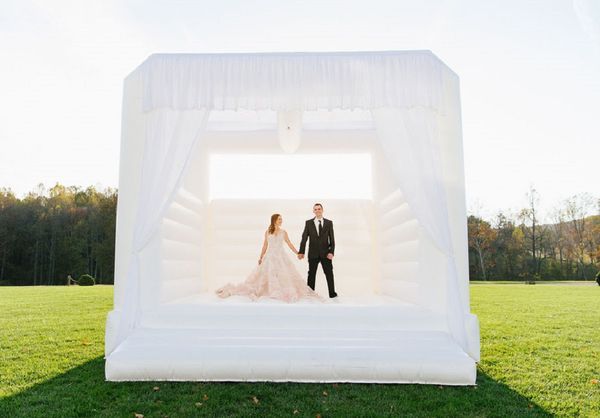 2022 new inflatable wedding bouncy castle commercial grade jumping bed with air blower for outdoor party wedding event activities
2022 new inflatable wedding bouncy castle commercial grade jumping bed with air blower for outdoor party wedding event activities