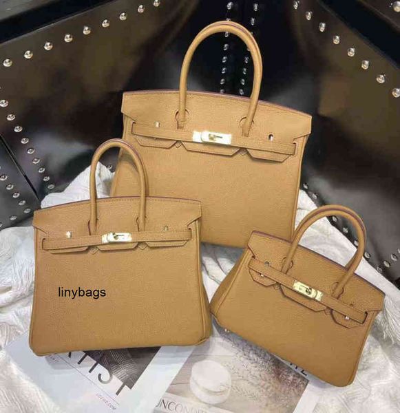 designer birkins herme shoulder handbags 2022 leather lychee pattern women's bag togo high texture fashion trend large capacity handbag
designer birkins herme shoulder handbags 2022 leather lychee pattern women's bag togo high texture fashion trend large capacity handbag