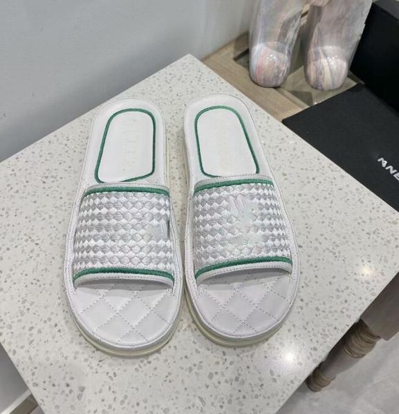 luxury designer women slippers woven sandals embroidered slippers soft and comfortable outsole tpc, Black
luxury designer women slippers woven sandals embroidered slippers soft and comfortable outsole tpc, Black