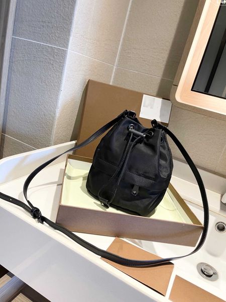 high-end designer bags medieval particularly good-looking classic bucket package particularlys rare ~ size 17.11.20
high-end designer bags medieval particularly good-looking classic bucket package particularlys rare ~ size 17.11.20