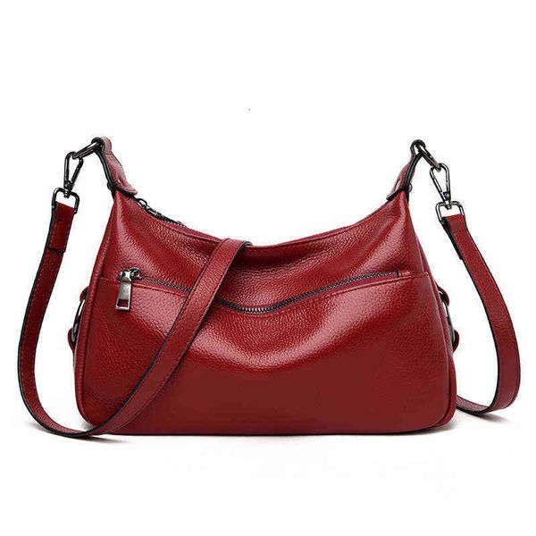 designers bags head leather bag women's versatile solid korean mother's one shoulder messenger bag
designers bags head leather bag women's versatile solid korean mother's one shoulder messenger bag