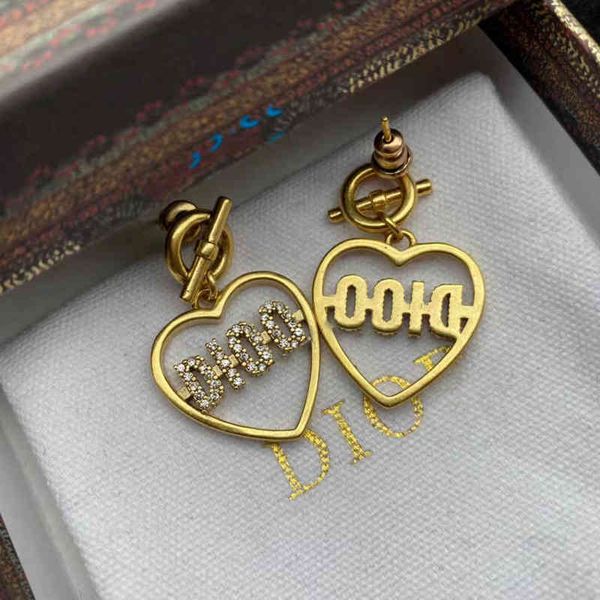 gold letters love earrings new red back hanging earrings, Golden 
gold letters love earrings new red back hanging earrings, Golden