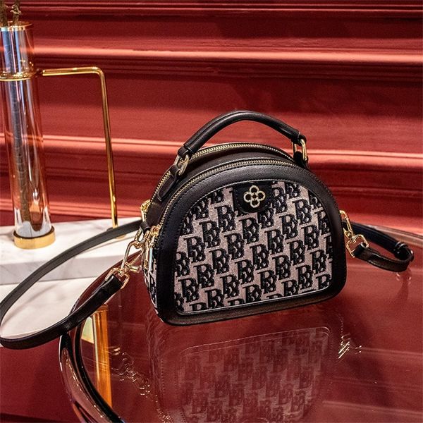 small round women's fashion versatile net red popular canvas single messenger 70% off wholesale sales
small round women's fashion versatile net red popular canvas single messenger 70% off wholesale sales