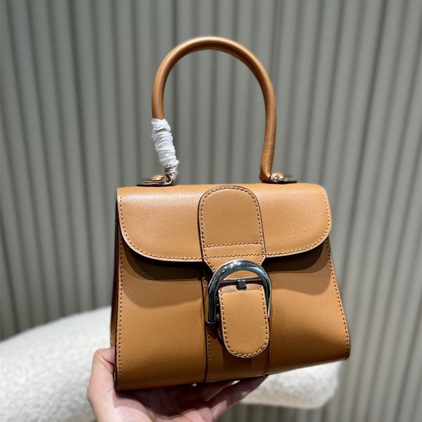 designer totes ladies classic clutch bag shoulder bags genuine leather crossbody wallet saddle bag luxury handbags square pure skin fashion 
designer totes ladies classic clutch bag shoulder bags genuine leather crossbody wallet saddle bag luxury handbags square pure skin fashion