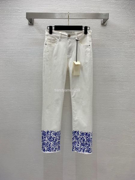 women's jeans simple and fashionable letter printed trouser leg drawstring cut medium high waist elastic wide straight nine point jeans, Blue
women's jeans simple and fashionable letter printed trouser leg drawstring cut medium high waist elastic wide straight nine point jeans, Blue