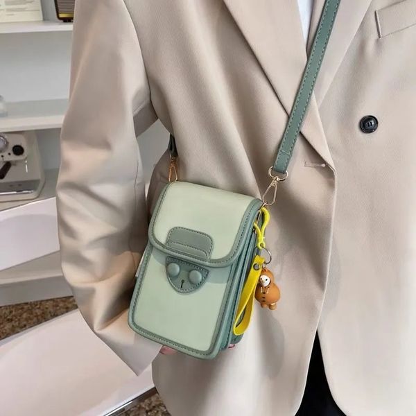 fashion shoulder bags comfortable simple generous and versatile collocation handbag mobile phone bag
fashion shoulder bags comfortable simple generous and versatile collocation handbag mobile phone bag