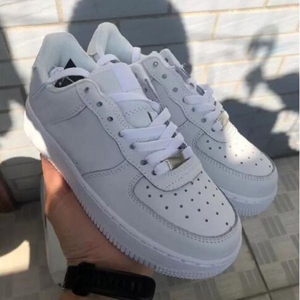 man woman men women flyline running shoes shoe sports skateboarding ones shoes high low cut white black outdoor trainers sneakers
man woman men women flyline running shoes shoe sports skateboarding ones shoes high low cut white black outdoor trainers sneakers