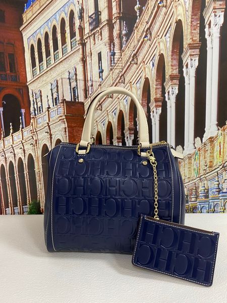 100% leather luxury brand pillow bag 2022 new three-color printing letter ch pattern retro solid color boston female bolso
100% leather luxury brand pillow bag 2022 new three-color printing letter ch pattern retro solid color boston female bolso