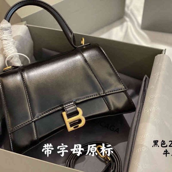 italy balencaigass bag designers leather handbags women's designer 2022 fashion versatile b family crocodiless hourglasss b-shaped cros
italy balencaigass bag designers leather handbags women's designer 2022 fashion versatile b family crocodiless hourglasss b-shaped cros