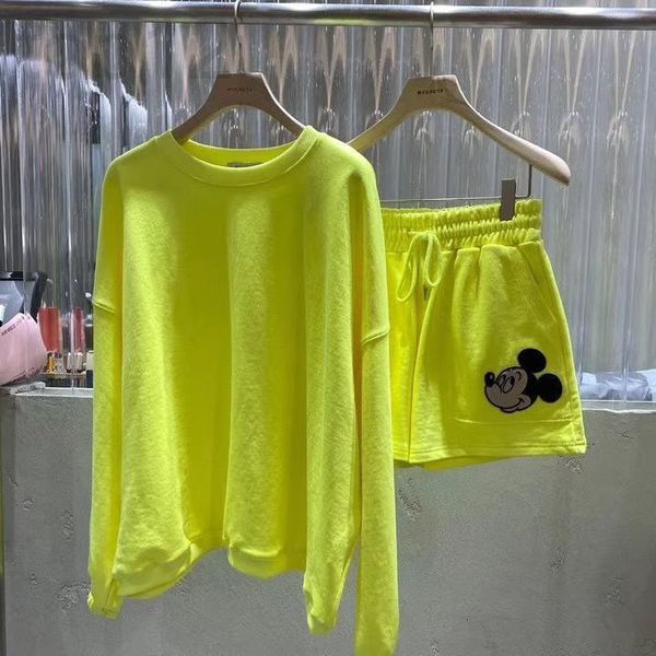 women's two piece pants designer 2022 summer new casual short sleeved sweater + sports shorts two-piece set fashion suit women's, White
women's two piece pants designer 2022 summer new casual short sleeved sweater + sports shorts two-piece set fashion suit women's, White