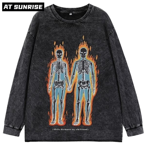 oversize washed t-shirt streetwear harajuku vintage retro flame skulls graphic printed t shirt men spring long sleeve tshirt 220504, White;black
oversize washed t-shirt streetwear harajuku vintage retro flame skulls graphic printed t shirt men spring long sleeve tshirt 220504, White;black