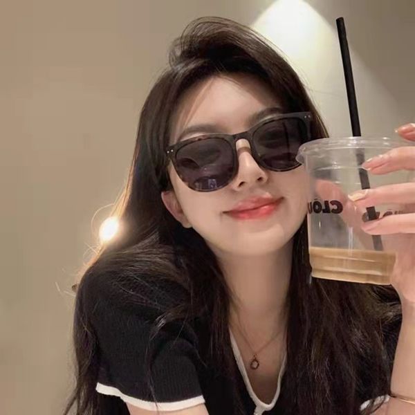 banana folding air cushion sunglasses women's sunscreen driving new retro versatile trend anti ultraviolet sunglasses, White;black
banana folding air cushion sunglasses women's sunscreen driving new retro versatile trend anti ultraviolet sunglasses, White;black