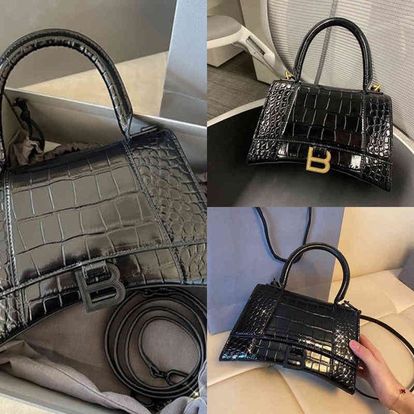 designer luxury bbalencaigass handbags b bags 2022 hourglass home high version women's one shoulder messenger crocodile pattern versati
designer luxury bbalencaigass handbags b bags 2022 hourglass home high version women's one shoulder messenger crocodile pattern versati